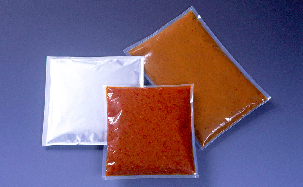 Four-side seal packaging (three-side seal packaging)